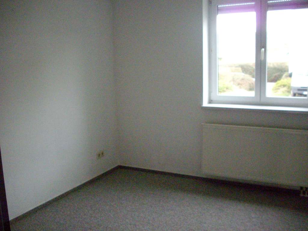 Immobilie in Bad Frankenhausen/Kyffhäuser - Kapitalanleger aufgepasst - Schöne 3-Zimmer-Wohnung mit Balkon und PKW-Stellplatz - Bild 3