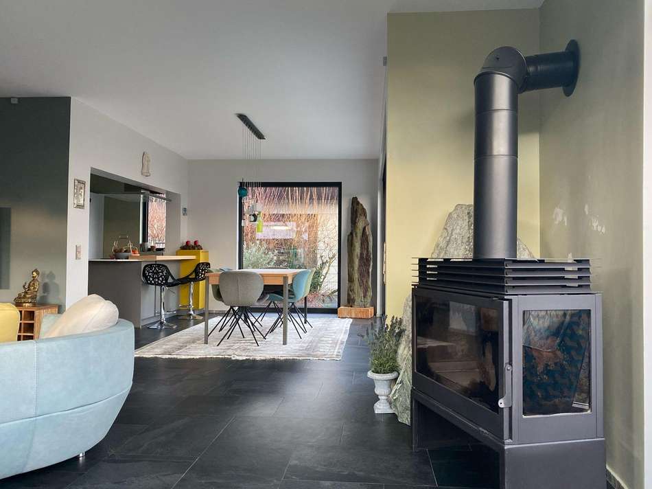 EGWohnEsszimmermitBlickindieKc