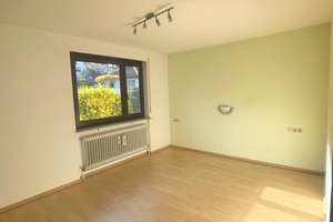 ***4 Zi. Wohnung mit Balkon + TG-Stellplatz / Leerstehend*** – Mannspergerstraße x, 70619 Heumaden, Stuttgart – Vorschaubild 3