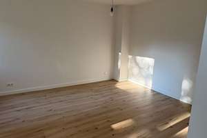 Kernsaniertes, sonniges & bezugsfreies Appartement am Ku’damm – Cicerostr. 54, 10709 Wilmersdorf, Berlin – Vorschaubild 4