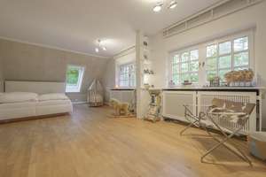 Architektenhaus auf großem Grundstück – Die vollständige Adresse der Immobilie erhältst du vom Anbieter., 22359 Volksdorf, Hamburg – Vorschaubild 15