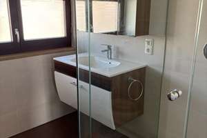 Geräumige und helle Altbauwohnung mit Dachterrasse in bester Karlsfelder Lage – Blumenstraße 34, 85757 Karlsfeld – Vorschaubild 8