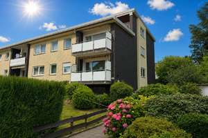 JA, zur soliden 3-Zimmer-Eigentumswohnung mit Sonnenloggia in zentraler Lage von Solingen-Wald