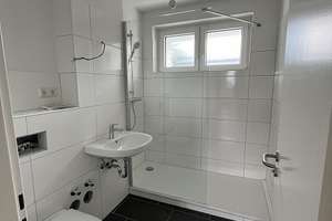 gemütliche 2 Zimmer Wohnung mit Balkon in ruhiger Seitenstraße – Gärtnerstraße 4, 27572 Fischereihafen, Bremerhaven – Vorschaubild 1