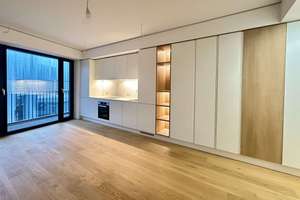 Eleven Decks HafenCity – Designerwohnung mit 2 West-Balkonen & Community-Spaces – Die vollständige Adresse der Immobilie erhältst du vom Anbieter., 20457 HafenCity, Hamburg – Vorschaubild 4