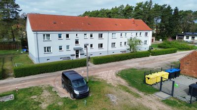 Schöne helle 2‑Raum‑Wohnung mit Einbauküche am Waldrand in Plattenburg‑Glöwen