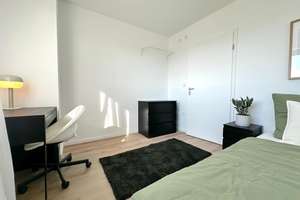 🏡 Zimmer frei in 4er-WG in Mannheim – Rheinlandvorstraße 10  – Rheinvorlandstraße 10, 68159 Innenstadt/Jungbusch, Mannheim – Vorschaubild 2