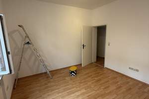 Lebendiges Stadtwohnen: 2-Zimmer-Wohnung in zentraler Lage von Wiesbaden – Grabenstraße 09, 65183 Mitte, Wiesbaden – Vorschaubild 2