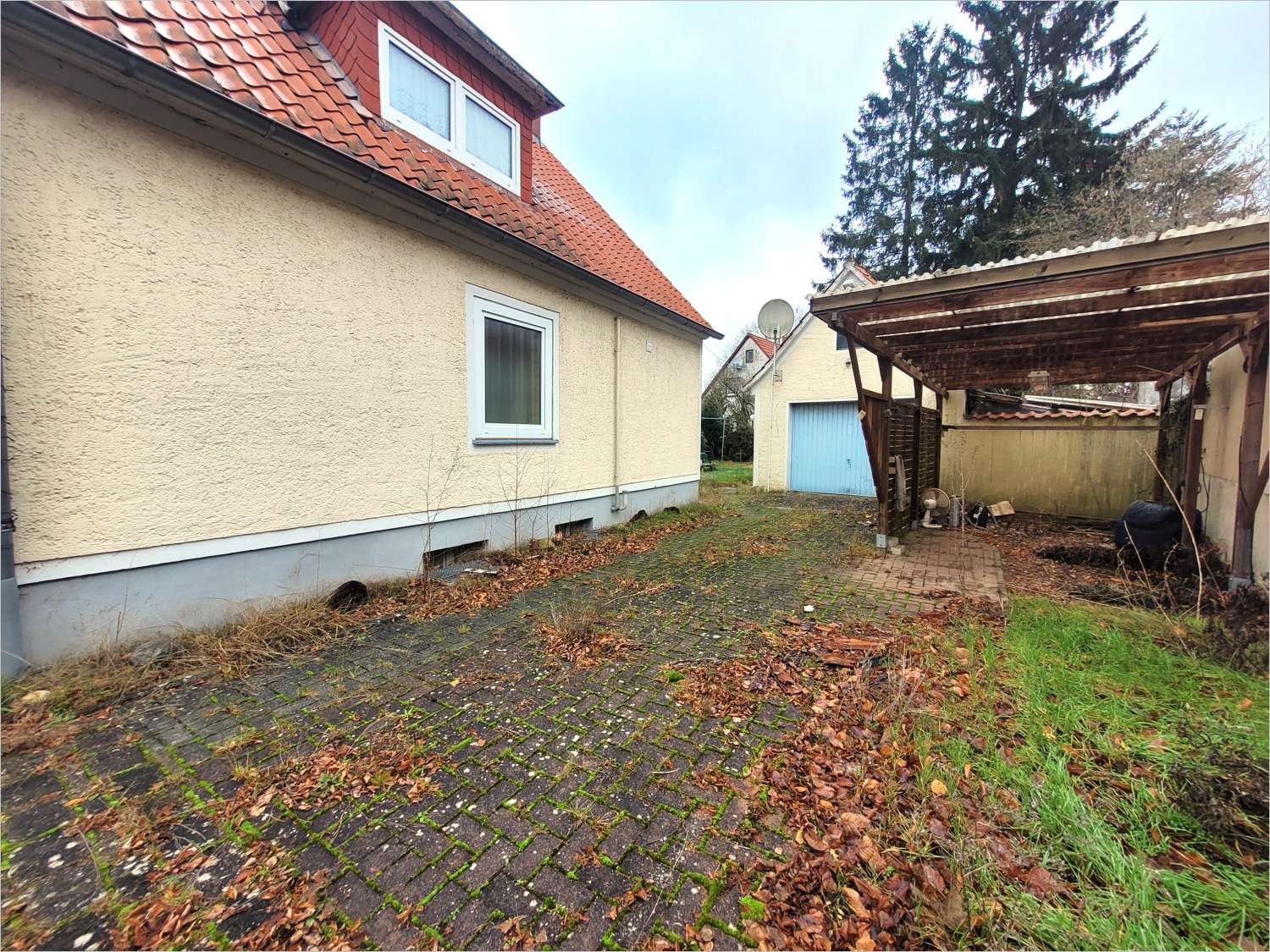 Wohnimmobilie mit Sanierungsbedarf in gewachsener Wohnlage von Eschede, Celle Kreis – Bild 3