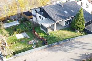 Traum vom großzügigem Wohnen mit Garten: Mehrfamilienhaus mit 4 Garagen, 3 Bädern, Werkstatt+ Sauna – Die vollständige Adresse der Immobilie erhältst du vom Anbieter., 75210 Keltern – Vorschaubild 1