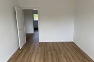 Komplett modernisierte 2 ½-Zimmer-Eigentumswohnung Staffelgeschoss / Endetage mit zwei Balkonen – Die vollständige Adresse der Immobilie erhältst du vom Anbieter., 22041 Wandsbek (Ortsteil), Hamburg – Vorschaubild 22