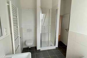 Wohntraum im Dachgeschoss: 4,5 Zimmer, Galerie und ein toller Blick auf den Olympiaturm! – Schleißheimer Str. 252, 80809 Am Luitpoldpark, München – Vorschaubild 13