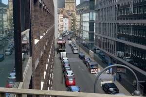 Zu Fuß zum Dom, zum Rhein oder zum Bahnhof. Wunschlos Apartment.