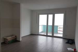 Exklusive 2-Zi-Wohnung m. Balkon in Fürth in zentraler Lage & s. guter Verkehrsanbindung – Die vollständige Adresse der Immobilie erhältst du vom Anbieter., 90763 Nördliche Südstadt, Fürth – Vorschaubild 2