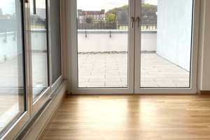 Content trifft Komfort - Stilvolles Maisonette Penthouse für Paare & Kreative - Besichtigen 21.05.26 – Methweg 4g, 50823 Neuehrenfeld, Köln – Vorschaubild 7