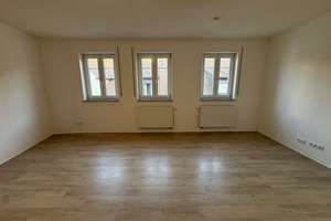 Modernes Wohnensemble mit barrierefreien Wohnungen, hoher Auslastung & zusätzlichem Gewerbepotenzial – Die vollständige Adresse der Immobilie erhältst du vom Anbieter., 97318 Kitzingen – Vorschaubild 9