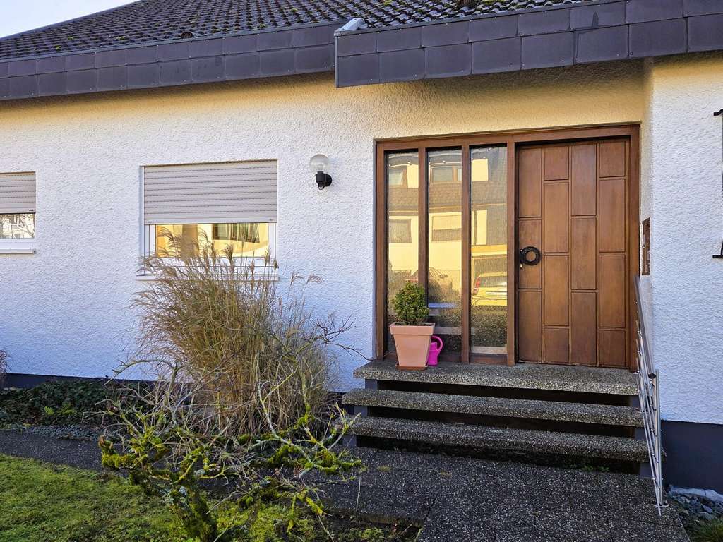 Immobilie in Böbingen an der Rems - Schönes Zweifamilienhaus in Böbingen zu verkaufen - Bild 3