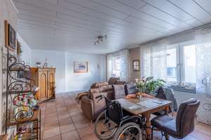 Gepflegtes Sechsfamilienhaus in Oberhausen Schwarze Heide – Die vollständige Adresse der Immobilie erhältst du vom Anbieter., 46149 Schwarze Heide, Oberhausen – Vorschaubild 4