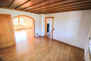 Ihr neues Zuhause: Einfamilienhaus mit großem Grundstück und vielseitigen Möglichkeiten – Die vollständige Adresse der Immobilie erhältst du vom Anbieter., 94419 Reisbach – Vorschaubild 10