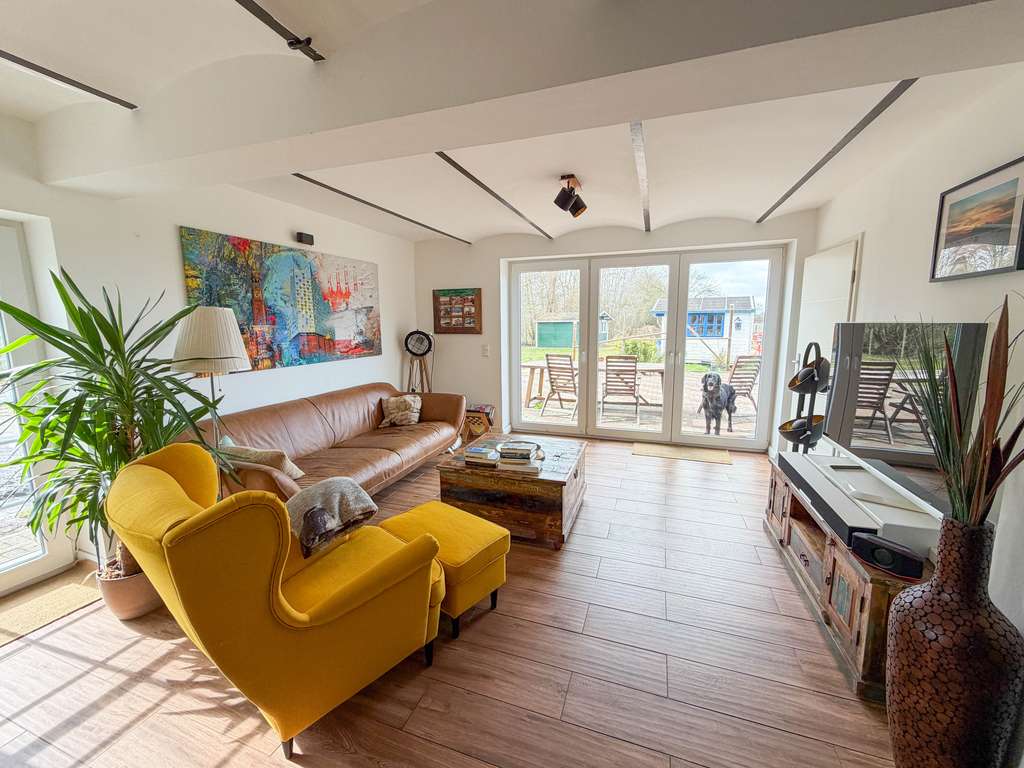 Immobilie in Ottenbüttel - Traumhaftes Bauernhaus mit Reet - modernisiert - Bild 1