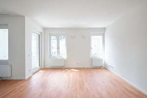 Moderne 2-Zimmerwohnung mit Einbauküche und Loggia.