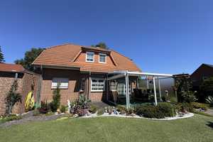Peine OT Stederdorf / Einfamilien-Traumhaus mit Doppelgarage und schöner Gartenanlage – Peine (Kreis) – Vorschaubild 1