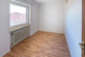 Zentral gelegene Zwei-Zimmer-Wohnung mit Fahrstuhl und Balkon in Norden! – Die vollständige Adresse der Immobilie erhältst du vom Anbieter., 26506 Norden – Vorschaubild 4