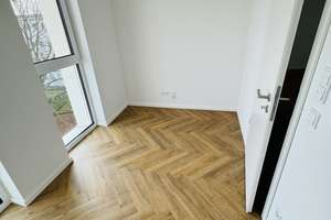 Balkon zum Innenhof!! - mit EBK, Abstellkammer und Waschmaschinenanschluss! – Otto-Franke-Straße 45, 12489 Adlershof, Berlin – Vorschaubild 13