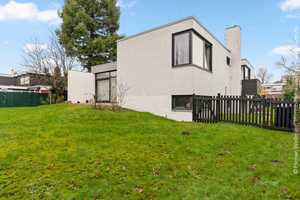 Property thumbnail 24