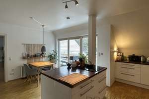 VIS-A-VIS ZUM GOLFPLATZ: WEITLÄUFIGES ANWESEN AUF PARKÄHNL. GRUNDSTÜCK MIT POOL & ZWEI WOHNEINHEITEN – Die vollständige Adresse der Immobilie erhältst du vom Anbieter., 31303 Burgdorf – Vorschaubild 36