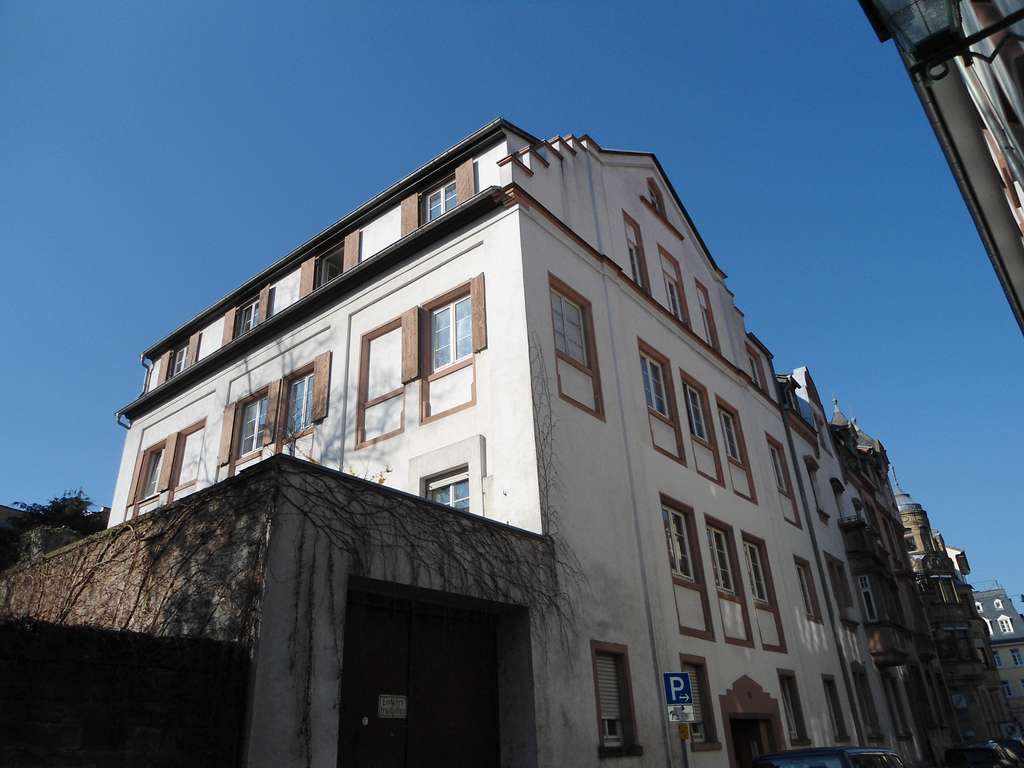 Richtig schöne Dreizimmer Wohnung mit großer Terrasse