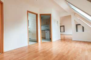 Helle Dachgeschosswohnung mit Einbauküche in zentraler und ruhiger Lage von Chemnitz-Wittgensdorf – Obere Hauptstr. 56, 9228 Wittgensdorf, Chemnitz – Vorschaubild 10