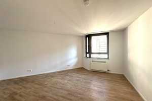 *Geräumige und gepflegte 2 Zimmer Mietwohnung mit Balkon und Aufzug in ruhigem Haus, KR Innenstadt* – Gladbacher Str. 6, 47798 Krefeld – Vorschaubild 3