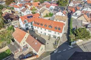 Einzigartig! Zwei Maisonette-Penthäuser kombiniert mit Vollgastronomiefläche und 8 Stellplätzen! – Die vollständige Adresse der Immobilie erhältst du vom Anbieter., 55271 Stadecken-Elsheim – Vorschaubild 1
