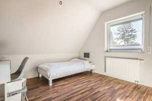 Frei stehendes, gepflegtes Zweifamilienhaus in begehrtem Wohnquartier – Aachen (Kreis) – Vorschaubild 6