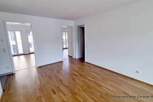 *** 5 Zimmer Wohnung mit 2 TG Stellplätzen und Balkonloggia in Johannis *** – Sandrartstraße 11, 90419 St. Johannis, Nürnberg – Vorschaubild 4