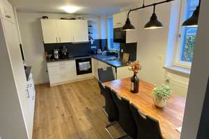 Wunderschönes WG-Zimmer (14m²) in neu saniertem Reihenhaus, 6er WG, ruhig+hell – Paul-Klee-strasse 48, 81477 Solln, München – Vorschaubild 1