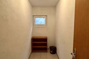 Gepflegtes Zuhause mit Einliegerwohnung, Wintergarten und 5 Garagen! – Die vollständige Adresse der Immobilie erhältst du vom Anbieter., 57234 Wilnsdorf – Vorschaubild 23