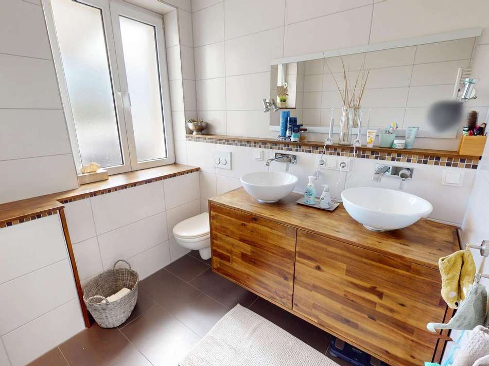 Modernes Tageslichtbad