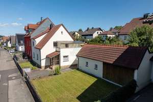Doppelhaushälfte mit XXL-Grundstück und großem Nebengebäude in Kümmersbruck – Die vollständige Adresse der Immobilie erhältst du vom Anbieter., 92245 Kümmersbruck – Vorschaubild 6