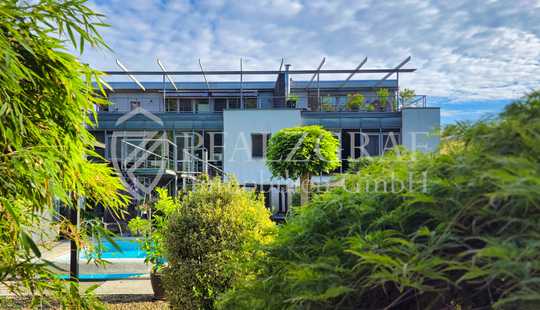 Bild von Exklusive Architektenvilla am Waldrand mit zwei großen Einliegerwohnungen