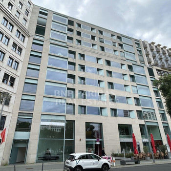 Tolles Office mit Blick auf den Leipziger Platz und Dachterrasse für alle Mieter!