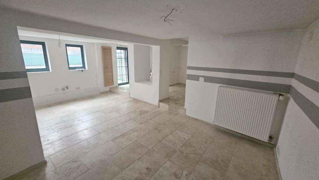 Immobilie in Neustadt an der Weinstraße - Idyllisches Wohnen in saniertem EFH (ohne PkW-Stellplatz und ohne Garten) in Neustadt-MUSSBACH - Bild 1