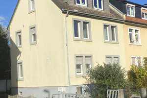 Charmantes Mehrfamilienhaus mit 3 Wohneinheiten in zentraler Lage von Bad Homburg / Kirdorf – Die vollständige Adresse der Immobilie erhältst du vom Anbieter., 61350 Bad Homburg vor der Höhe – Vorschaubild 2