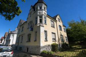 Wohnen mit Villenflair – hochwertige Dachgeschosswohnung mit Balkon in Villingen – Die vollständige Adresse der Immobilie erhältst du vom Anbieter., 78050 Villingen, Villingen-Schwenningen – Vorschaubild 4
