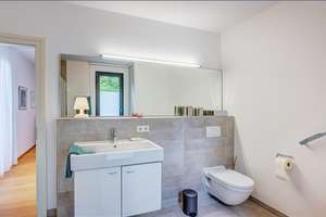 Möbliert: Helle 3-Zimmer Wohnung mit umlaufender Dachterrasse – Die vollständige Adresse der Immobilie erhältst du vom Anbieter., 81927 Englschalking, München – Vorschaubild 10