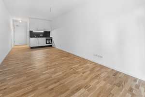 Unmöbliertes Studio mit EBK in Lichtenberg   – Löwenberger Straße 1, 10315 Friedrichsfelde, Berlin – Vorschaubild 1