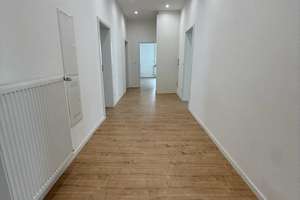 Viel Platz in Bad Cannstatt: 4,5-Zimmer-Wohnung in Stuttgart – Kreuznacher Str 45, 70372 Seelberg, Stuttgart – Vorschaubild 2