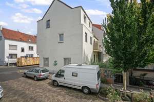 Bremen - Neustadt
| Reihenendhaus als Kapitalanlage mit 8 Zimmern in top Lage – Die vollständige Adresse der Immobilie erhältst du vom Anbieter., 28199 Hohentor, Bremen – Vorschaubild 6