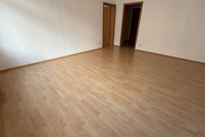 Whg. im 2.OG ! Küche mit Balkonzugang / Laminat / Bad mit Wanne  u.v.m. – Fürstenstraße 62, 9130 Sonnenberg, Chemnitz – Vorschaubild 14